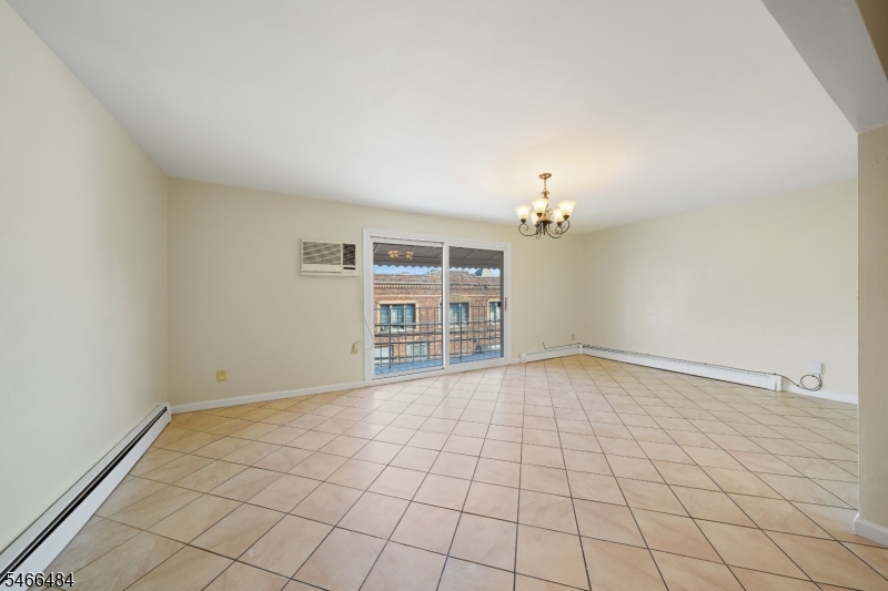 565 61ST Street West New York NJ 07093