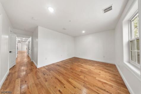 420 18TH Avenue Newark NJ 07108