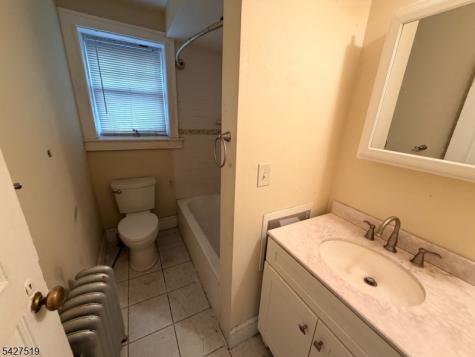 126 Chestnut Street East Orange NJ 07018