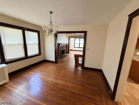 126 Chestnut Street East Orange NJ 07018