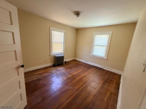 126 Chestnut Street East Orange NJ 07018