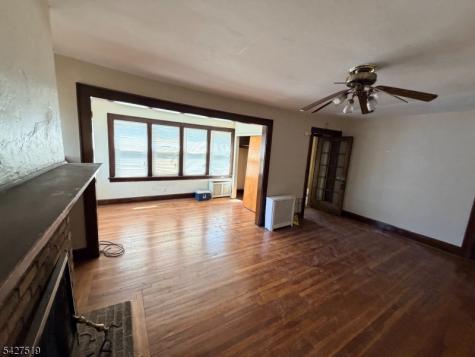 126 Chestnut Street East Orange NJ 07018