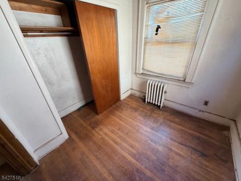 126 Chestnut Street East Orange NJ 07018