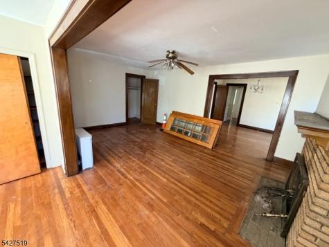 126 Chestnut Street East Orange NJ 07018