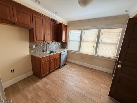 126 Chestnut Street East Orange NJ 07018