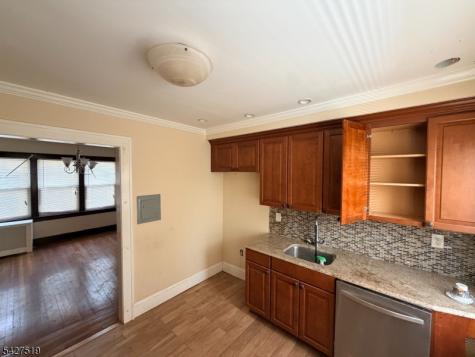 126 Chestnut Street East Orange NJ 07018