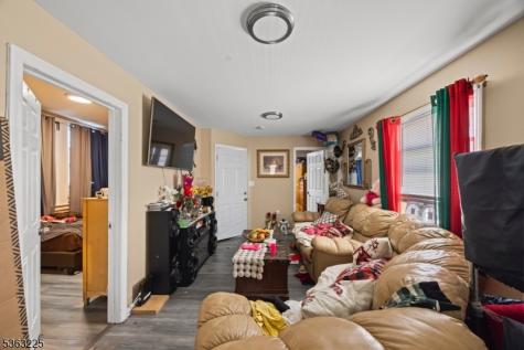 109 Lyon Street Paterson NJ 07524