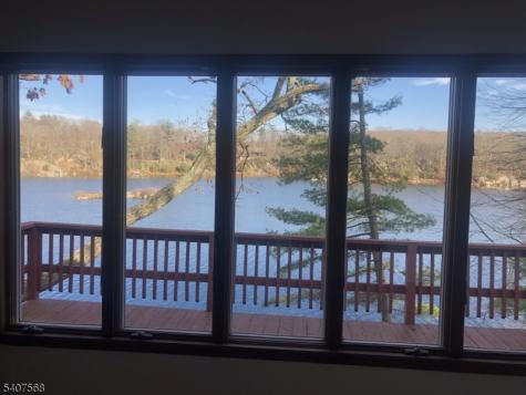 6 Jans Way Byram NJ 07821