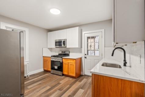 895 Port Reading Avenue Woodbridge NJ 07064