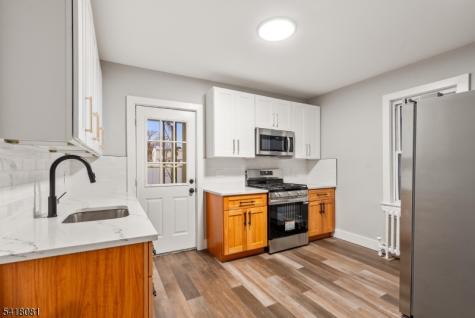 895 Port Reading Avenue Woodbridge NJ 07064