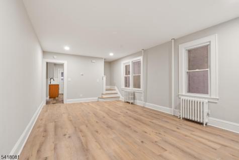 895 Port Reading Avenue Woodbridge NJ 07064