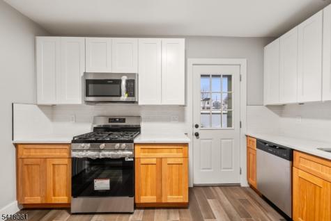 895 Port Reading Avenue Woodbridge NJ 07064
