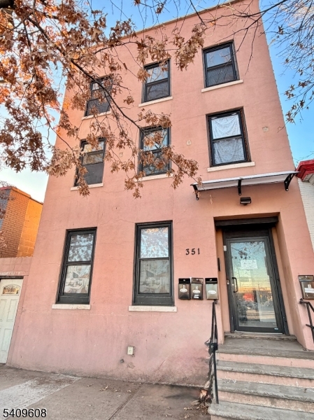 351 Mulberry Street Newark NJ 07102