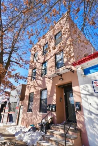 351 Mulberry Street Newark NJ 07102