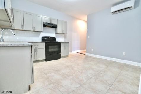 351 Mulberry Street Newark NJ 07102
