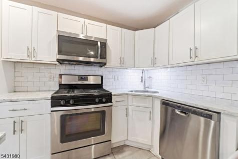 160 Ashland Avenue Bloomfield NJ 07003