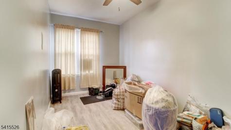 18 Mckay Avenue East Orange NJ 07018