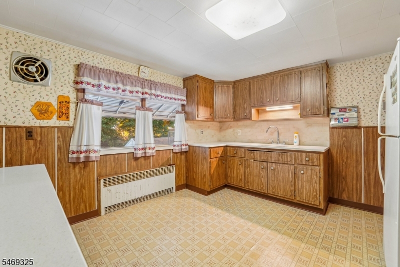 23 Continental Avenue Belleville NJ 07109