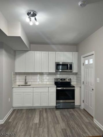 66 Delaware Street Elizabeth NJ 07206