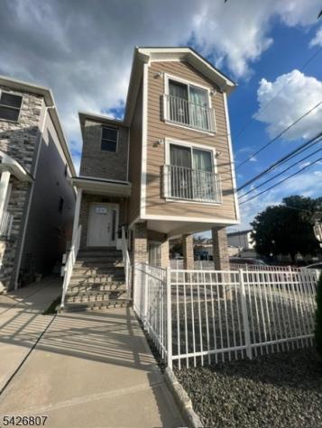 66 Delaware Street Elizabeth NJ 07206