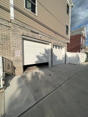 66 Delaware Street Elizabeth NJ 07206