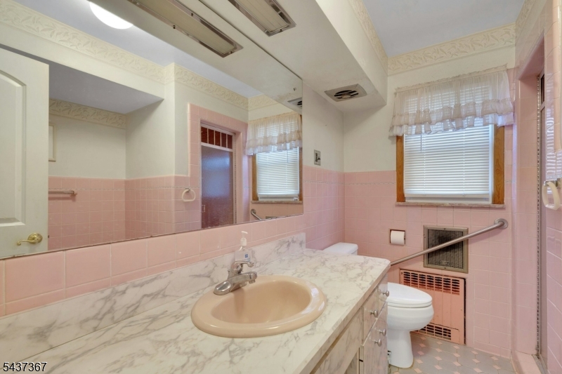 316 Sanford Avenue Lyndhurst NJ 07071