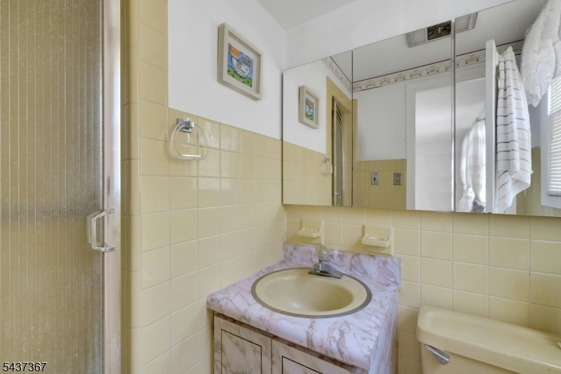 316 Sanford Avenue Lyndhurst NJ 07071