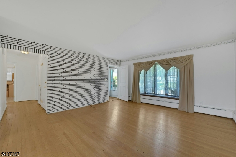 316 Sanford Avenue Lyndhurst NJ 07071