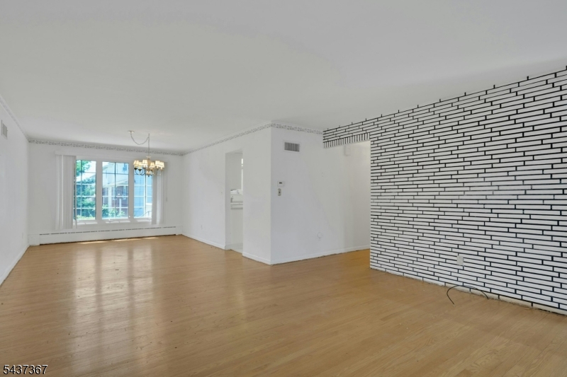 316 Sanford Avenue Lyndhurst NJ 07071