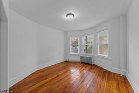 937 Grove Street Irvington NJ 07111