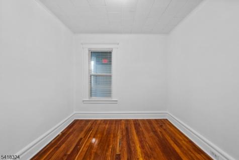 937 Grove Street Irvington NJ 07111