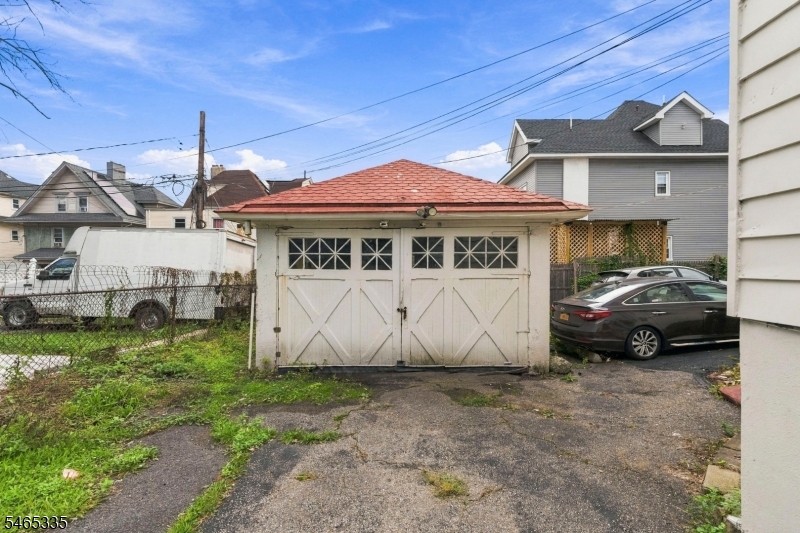 72 N Munn Avenue East Orange NJ 07017