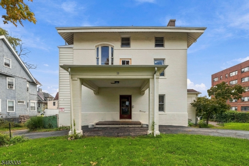 72 N Munn Avenue East Orange NJ 07017
