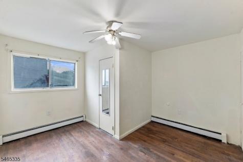 72 N Munn Avenue East Orange NJ 07017