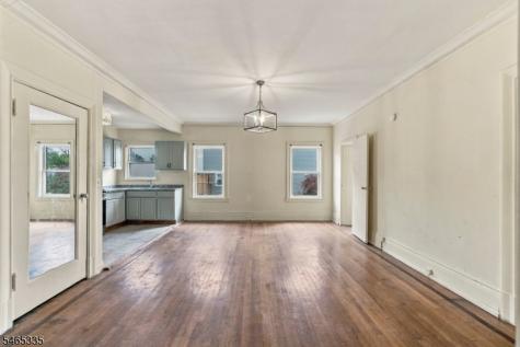 72 N Munn Avenue East Orange NJ 07017