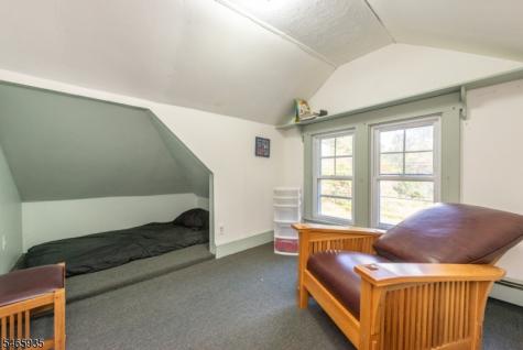 977 Old Foundry Road Stillwater NJ 07860