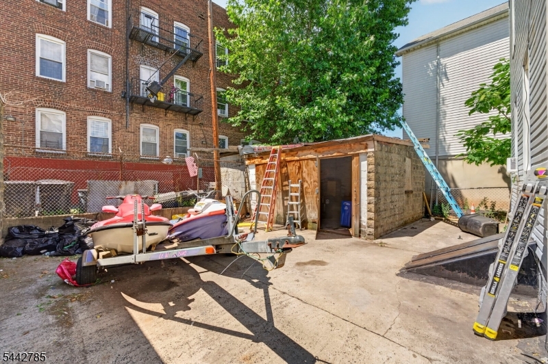 17 Wolcott Terrace Newark NJ 07112
