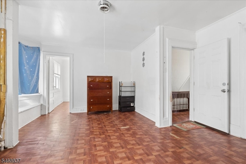 16 N 16th Street East Orange NJ 07017