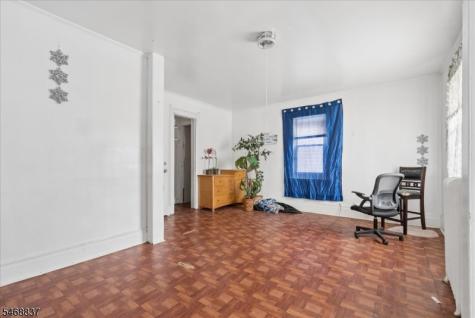 16 N 16th Street East Orange NJ 07017