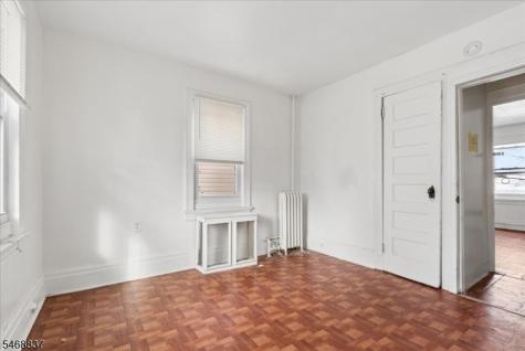 16 N 16th Street East Orange NJ 07017