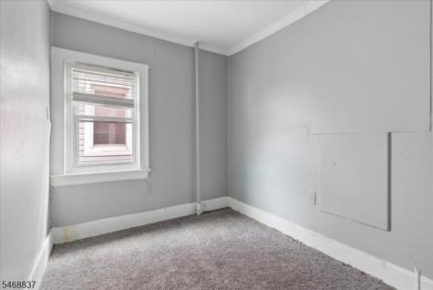 16 N 16th Street East Orange NJ 07017