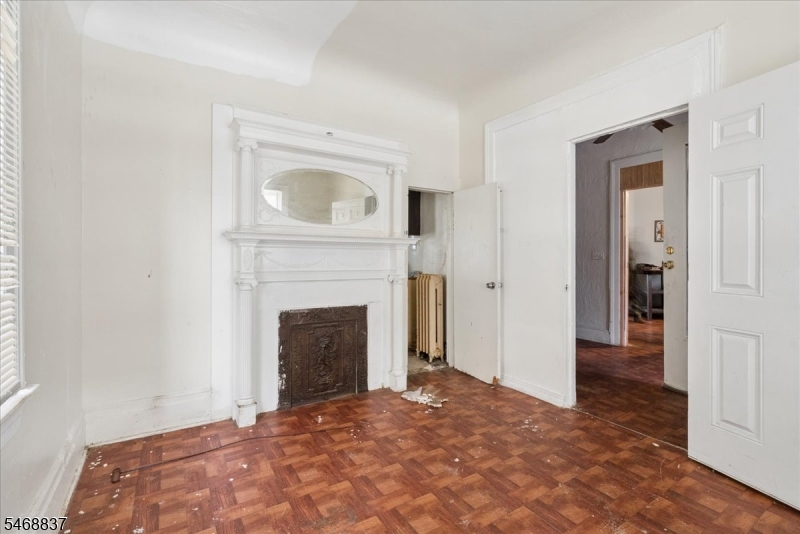 16 N 16th Street East Orange NJ 07017
