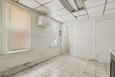 16 N 16th Street East Orange NJ 07017