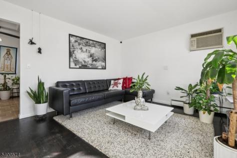 89 Anderson Avenue Wallington NJ 07057