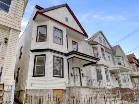 221 Bayview Avenue Jersey City NJ 07305