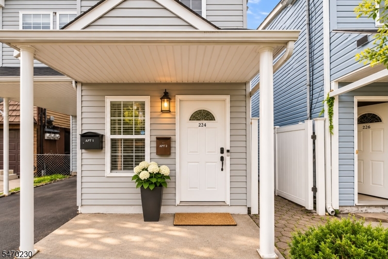224 Pine Street Elizabeth NJ 07206