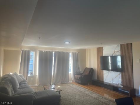 189 Astor Street Newark NJ 07114