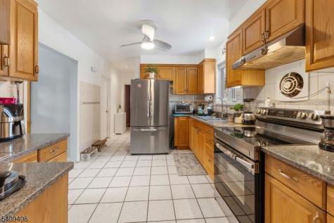 45 Leick Avenue Carteret NJ 07008