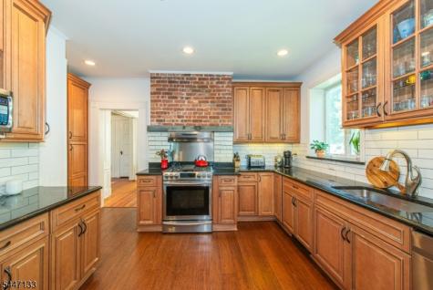 11 N Mountain Avenue Montclair NJ 07042