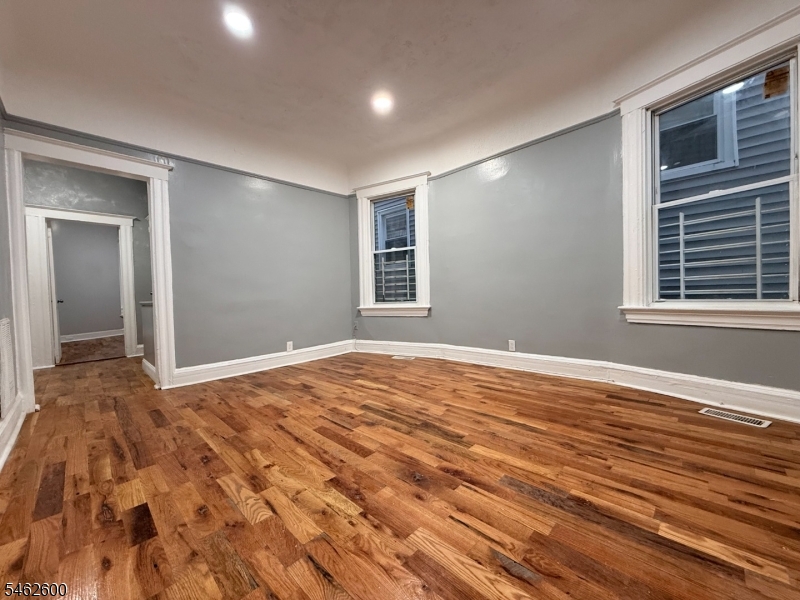 44 N 16th Street East Orange NJ 07017
